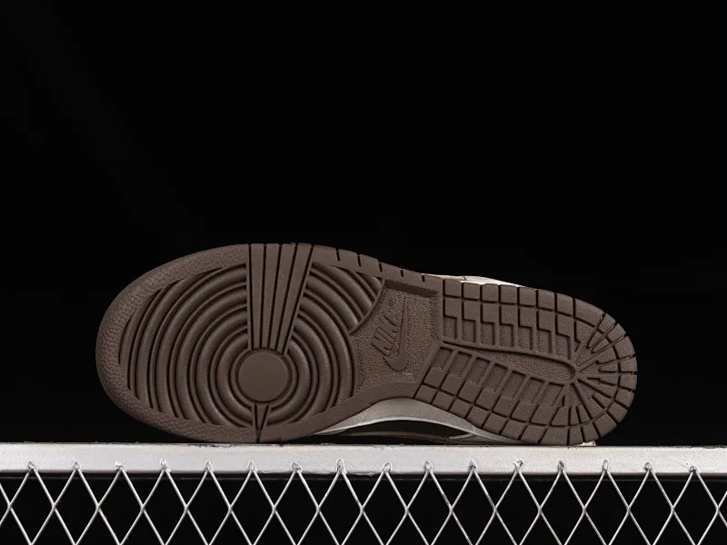All Categories Nk SB Dunk Series Nk SB Dunk Low Low-top sneakers Otomo Katsuhiro x Nk SB Dunk Low "Steamboy OST" Otomo Katsuhiro co-branded SB low-top sports and leisure sneakers LF0039-031
